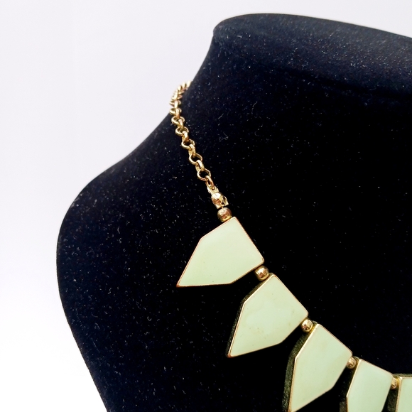 STATEMENT NECKLACE COLLAR mint Baublebar resin goldtone retro extender runway - Picture 3 of 7